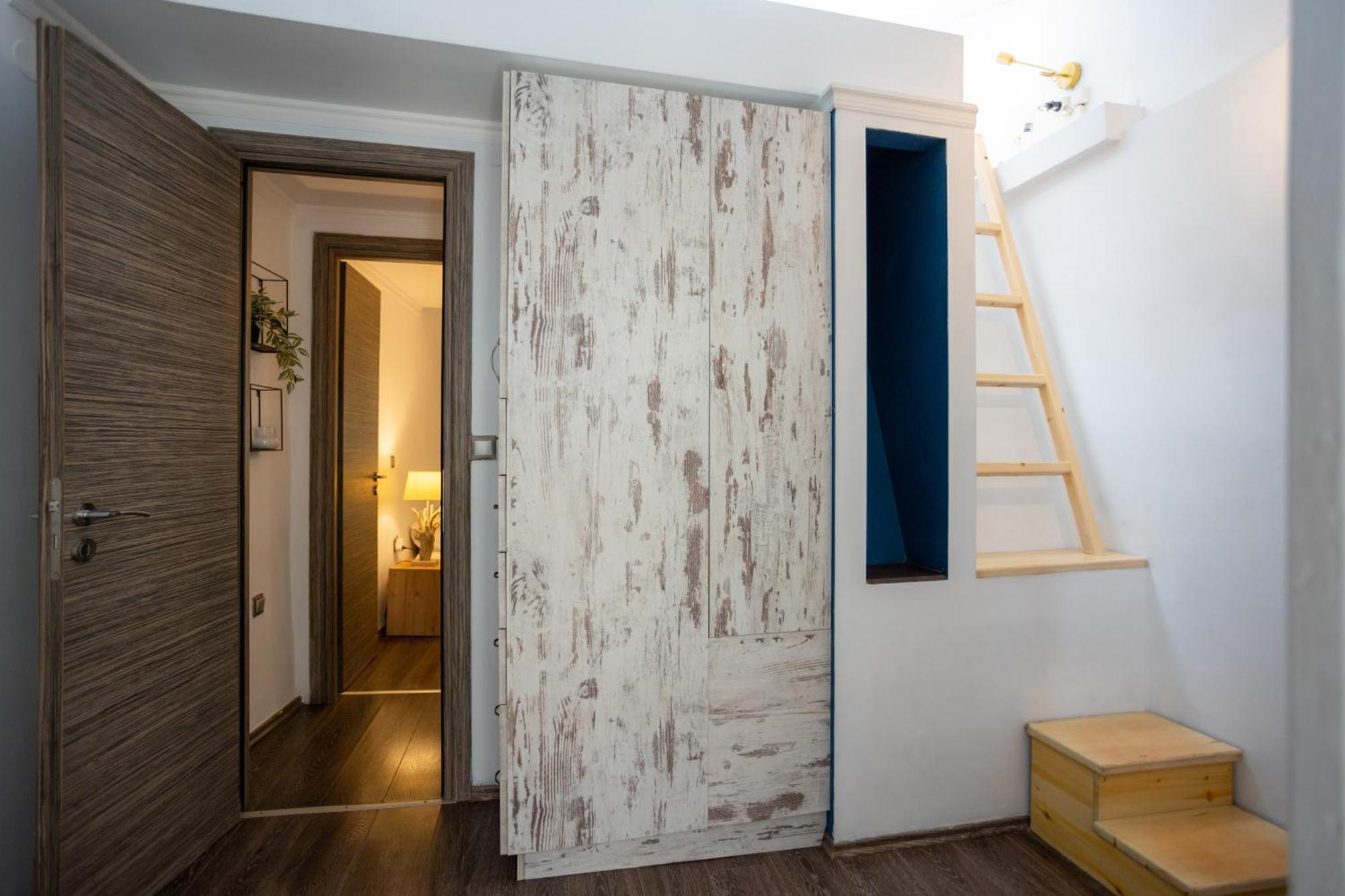 Port Loft